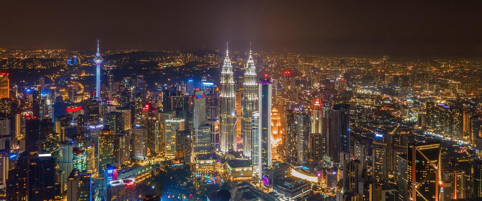 kuala-lumpur-downtown-malaysia-urban-city-in-asi-2026-01-05-06-13-20-utc